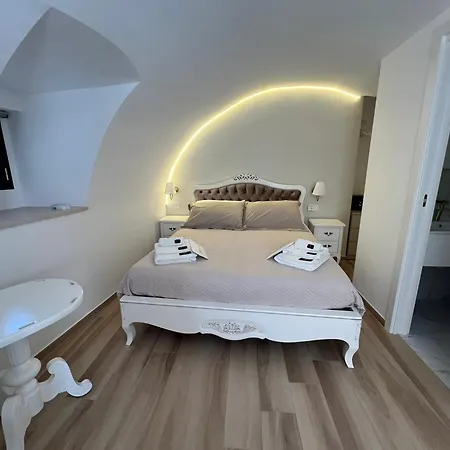 Carola Luxury * Bari