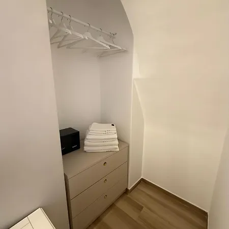 Carola Luxury Bari